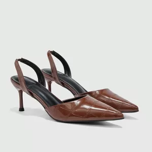 Brown Minimalist Style